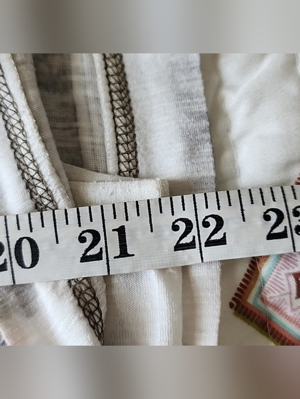 ONE WORLD Asymmetrical Gray and White Blouse - Picture 7 of 14
